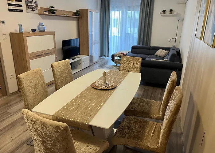 Brookforest Belvarosi Apartman